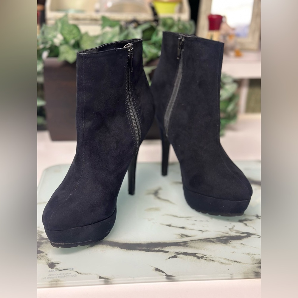 Black Stiletto Heeled Ankle Boots